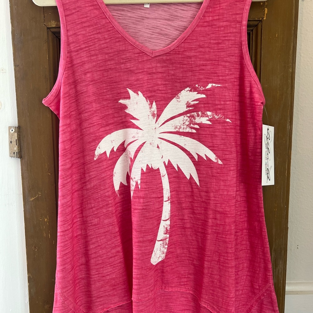 Palm Tree Tank by Lulu B